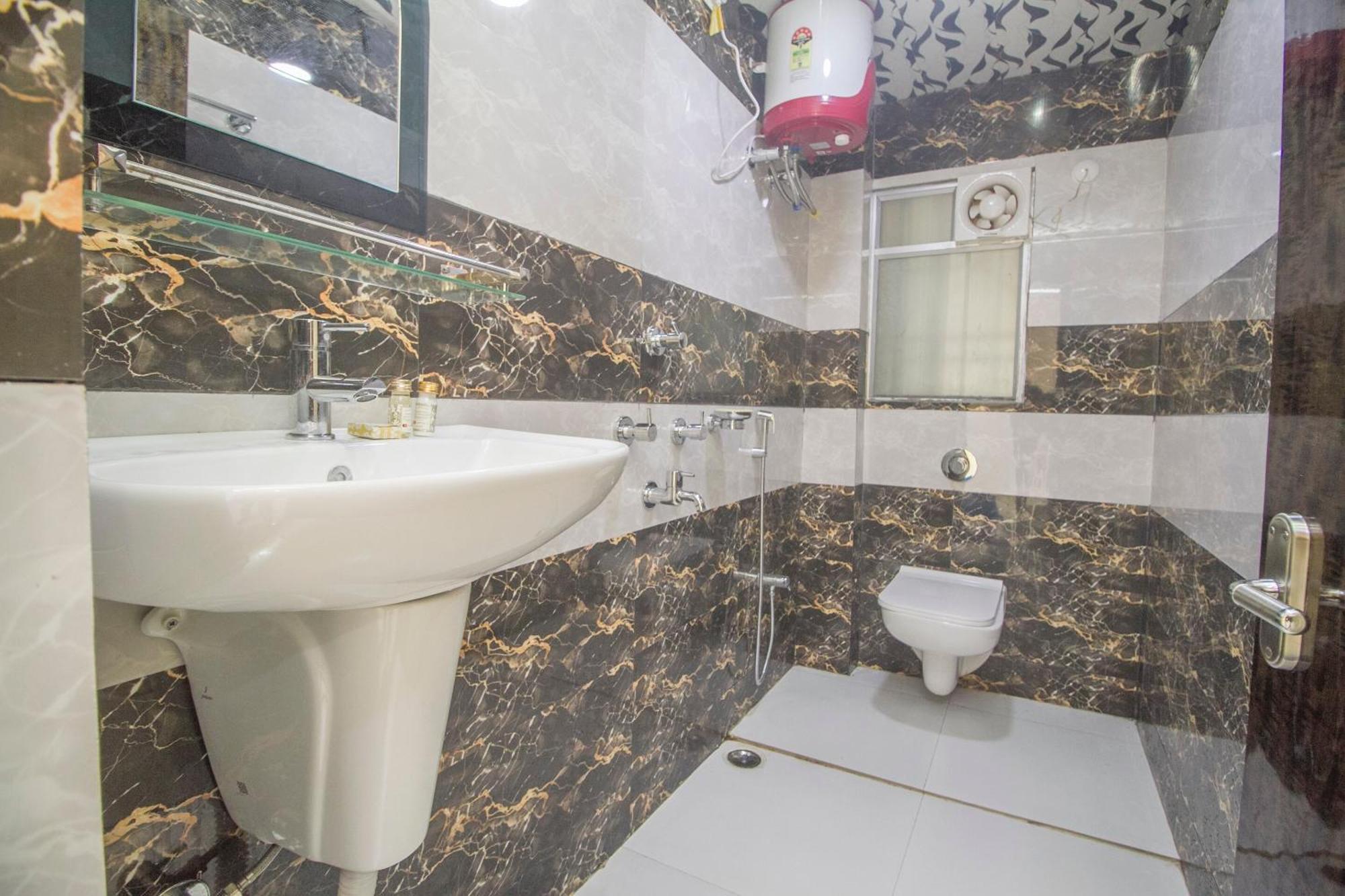 Capital O Stay In Koch Bihār Dış mekan fotoğraf