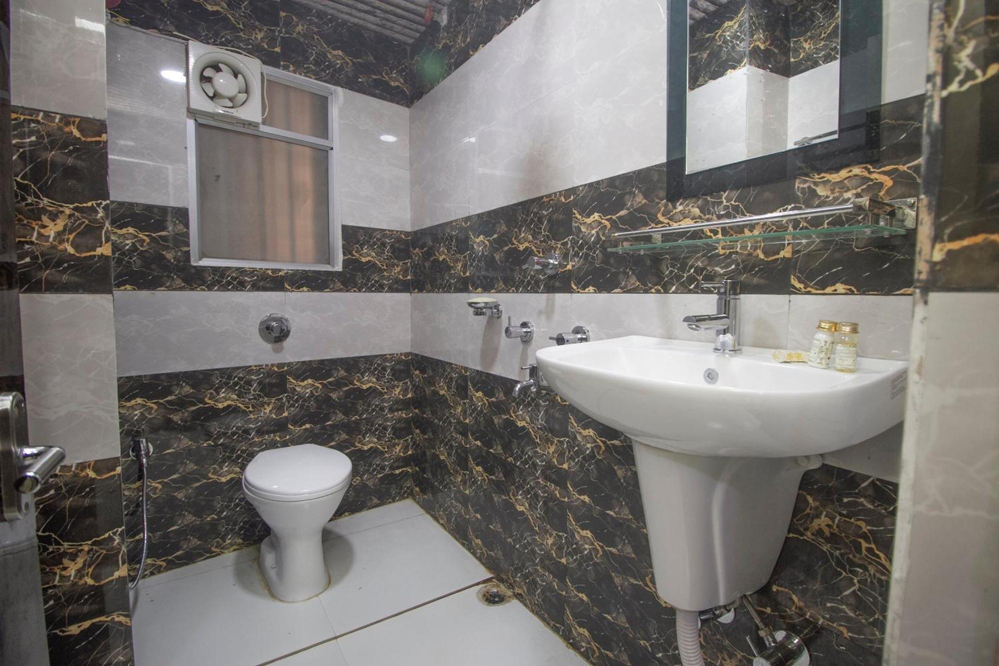 Capital O Stay In Koch Bihār Dış mekan fotoğraf