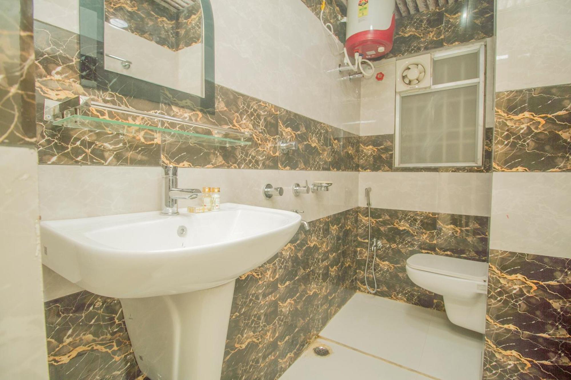 Capital O Stay In Koch Bihār Dış mekan fotoğraf